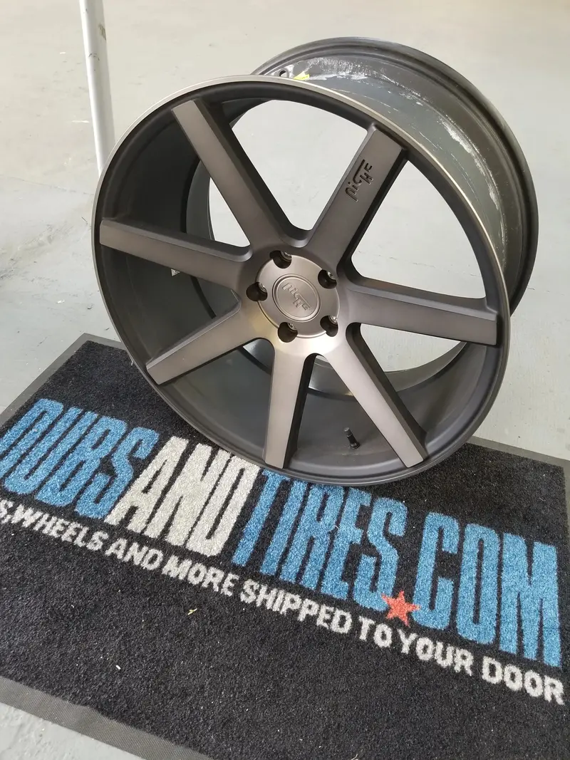 20 Inch 20X10 Niche Verona Rims M-150 Wheels Set Of 4 Bp:5X115 Et:40 Black Ddt 2