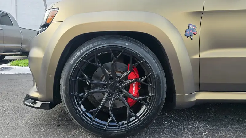 22 Inch 22X10.5 Stance Sf-10 Wheels Gloss Black Rims Bp:5X120 Tire:275/40Zr18 Jeep Trackhawk 1