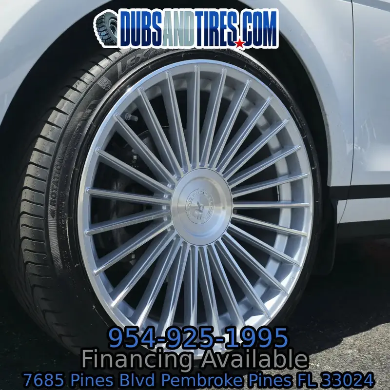 22" Inch Roadforce Rf22 Silver Machine Wheels Range Rover Evoque Rims & Tires 265/35R22 Lexani Lx-30 All Season Tires 1