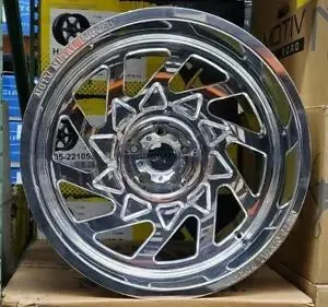 22" Moto Metal Chrome Wheels Staggered Rims 22X12 Jeep Wrangler Gladiator Rubicon Sahara 1