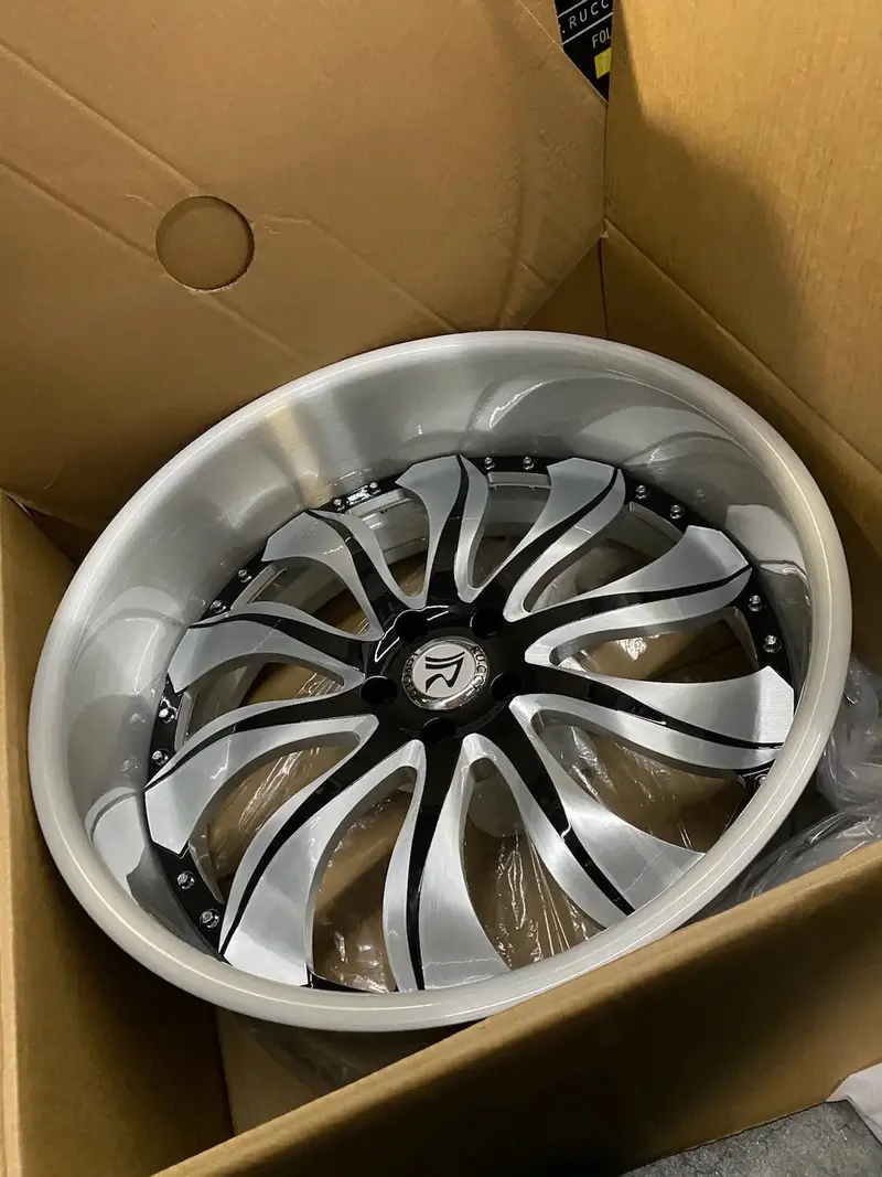 24" Rucci Fiamme Wheels Brushed Silver Rims Staggered 24X10 Impala Custom Wheels 1
