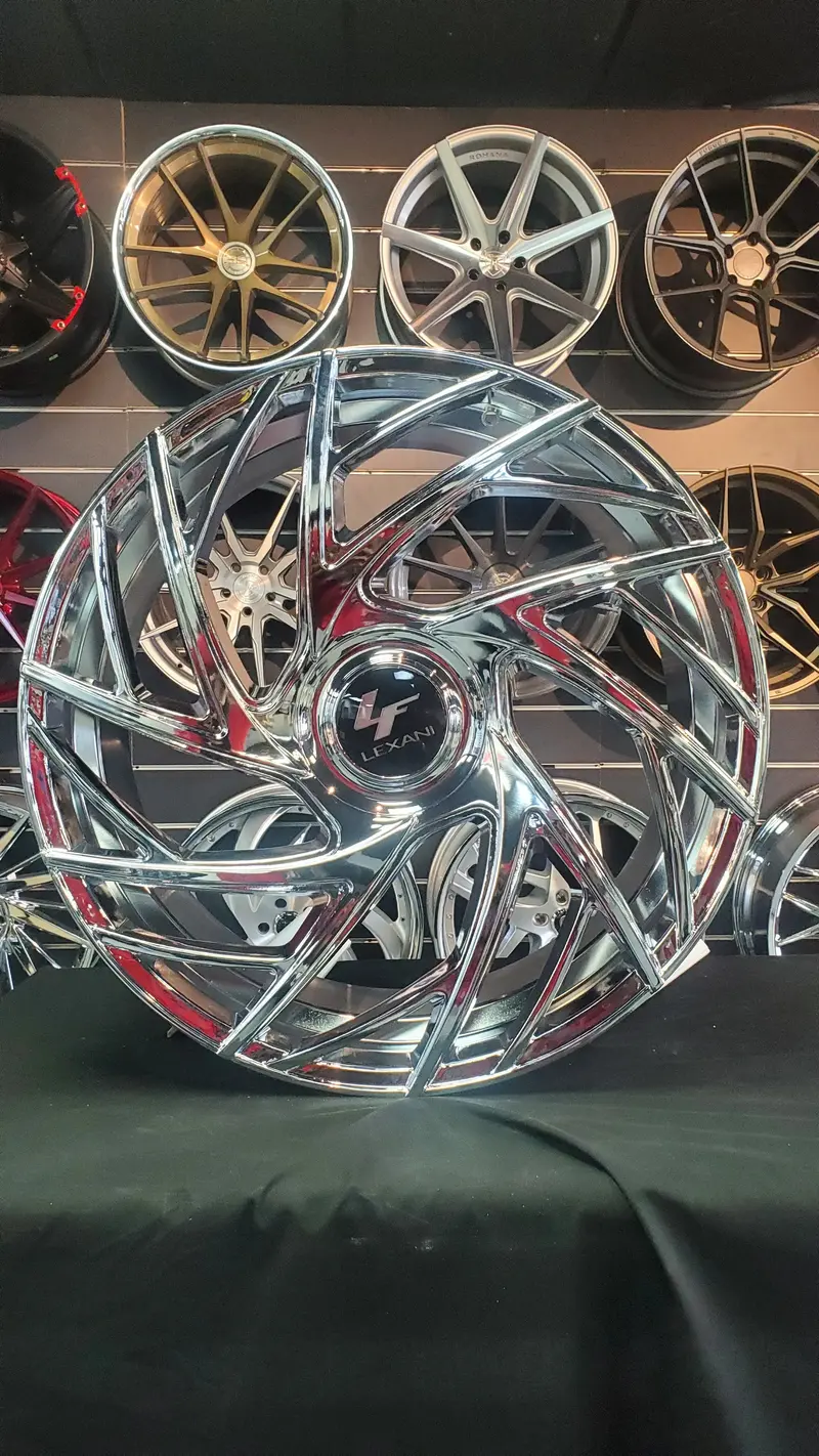26" Inch Lexani Mugello Chrome Wheels 26X10 Rims Chevy Tahoe Bp: 6X139.7 295/30R24 Lexani Lx-Thirty 1