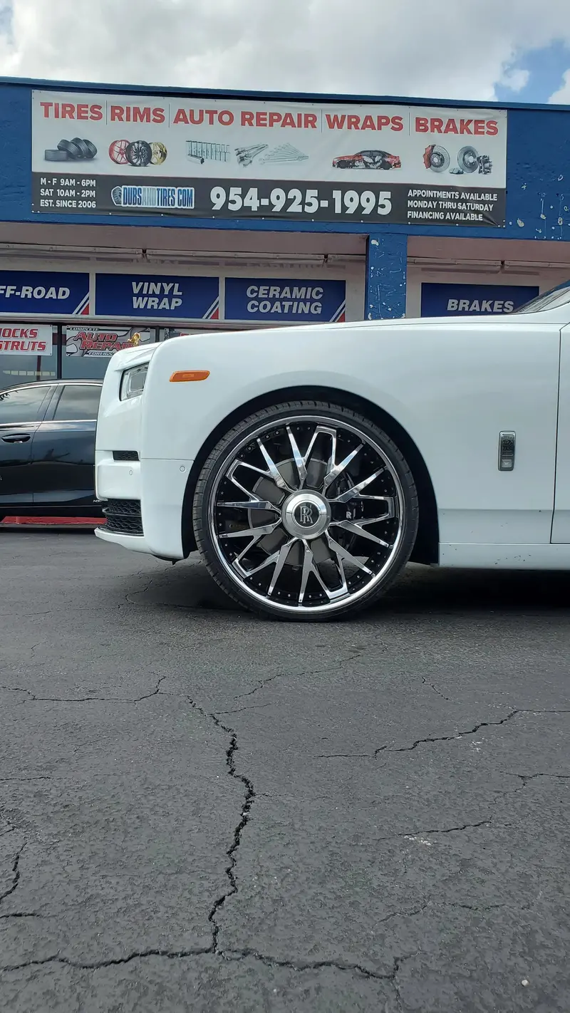 26" Inch Savini Sv-83 Xlt 3Pc Double Dark Face Staggered Wheels 26X9 26X10 Rims With Lexani Lx-20 Blackwall 295/25Zr26 Rolls Royce Phatom Cts Bp: 5X120 1