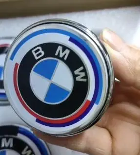 Bmw Floating Cap White & Blue White & Red Backing 2 1/4" (56Mm) — Qty 4 1