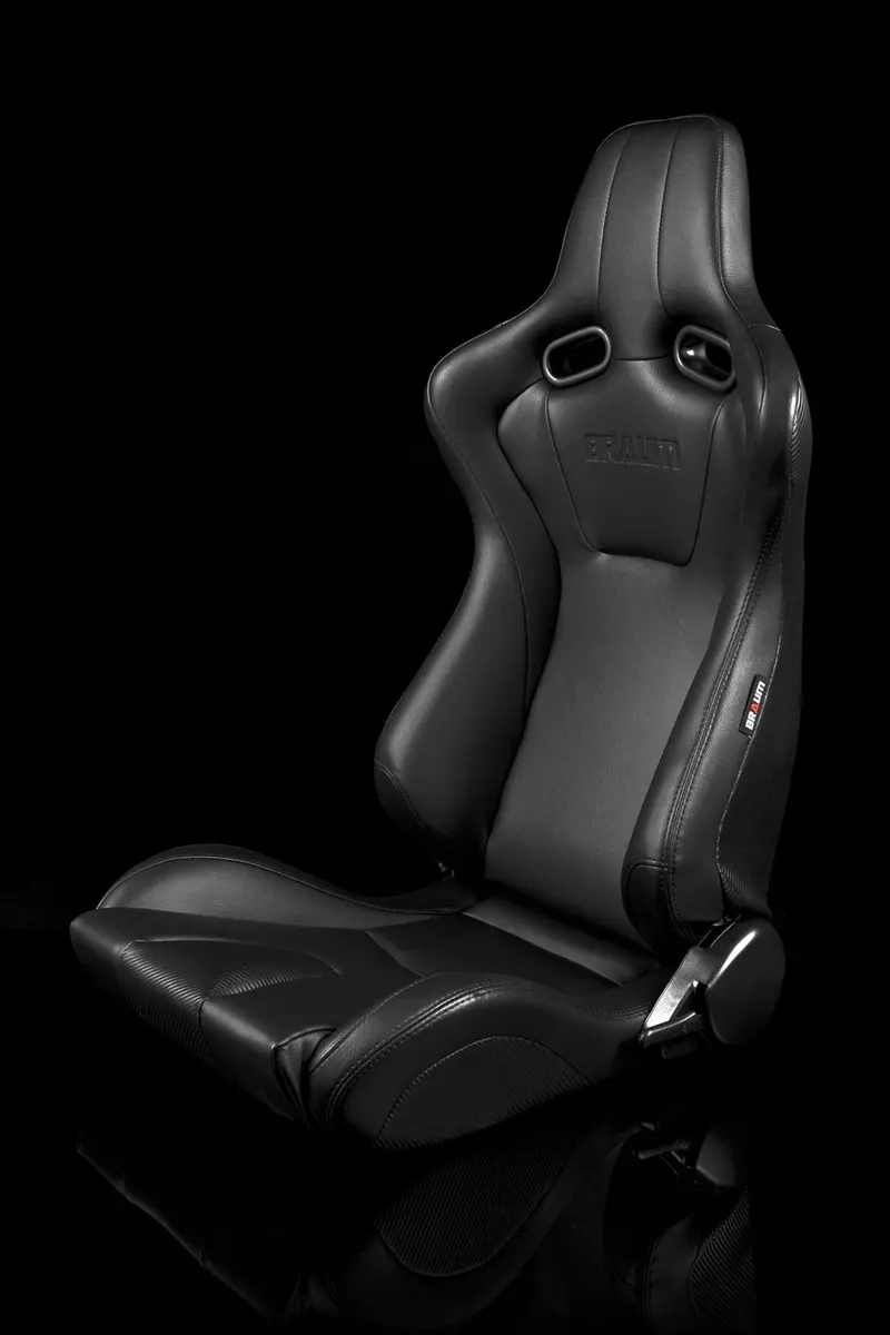 Braum Venom Series Sport Seats - Black Leatherette (Pair) 1