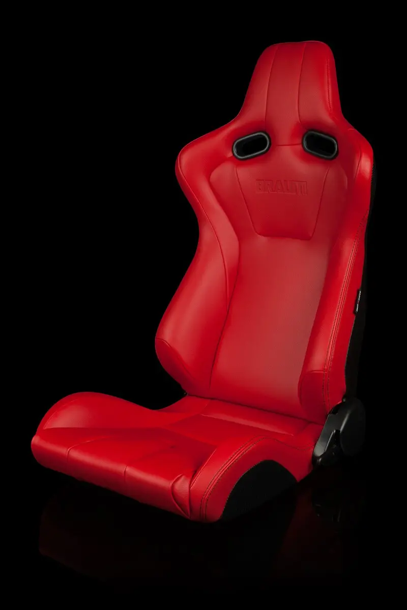 Braum Venom Series Sport Seats - Red Leatherette (Pair) 1