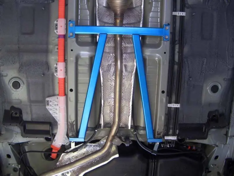 Cusco Power Brace Zvw30 Prius Center 1
