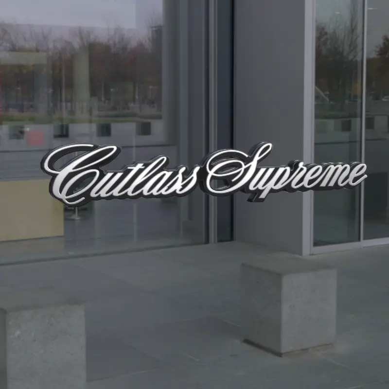 Cutlass Supreme Emblem 1
