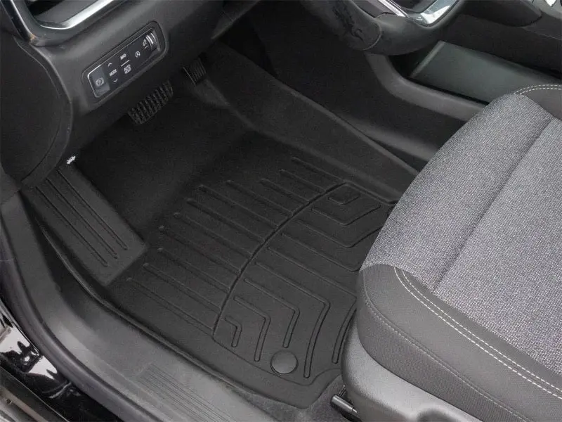 Weathertech 2025 Gmc Terrain (Incl. Denali)/Chevrolet Equinox Front Floorliner Hp - Black 1