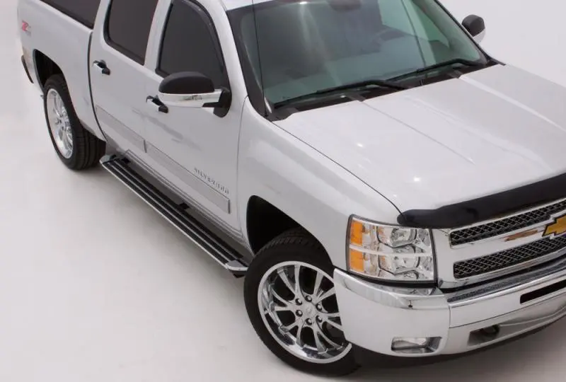 Lund Chrome Running Board Kit – 80-Inch Crossroads Style For 2004–2017 Nissan Titan King Cab 2
